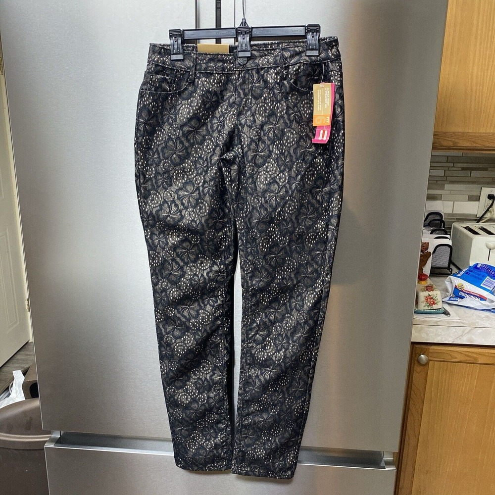 Xhilaration Womens Pants Size 9 Skinny Lower Waist and Straight Hip NWT